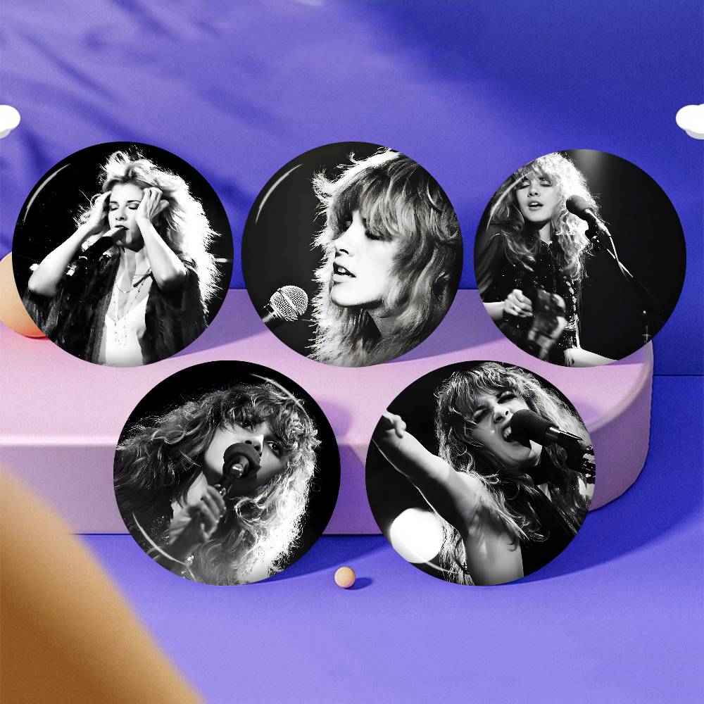 S-Stevie Nicks Singer Tinplate - Nick'S Jewelry & Watches Reviews recension och pris