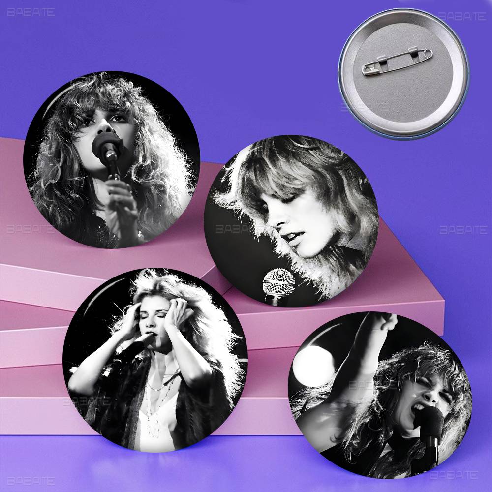 S-Stevie Nicks Singer Tinplate - Nick'S Jewelry & Watches Reviews recension och pris