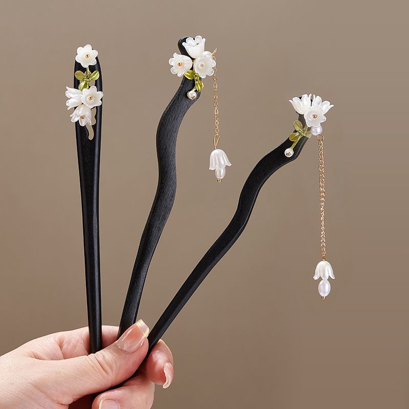 Wooden Flower Hairpin Vintage  - Shop Jewelry & Watches Near Me recension och pris