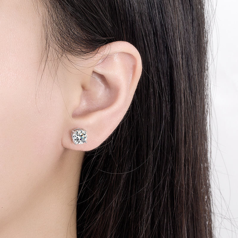 Fashion Four-Prong Round Zirco - Diamond Stud Earrings recension och pris